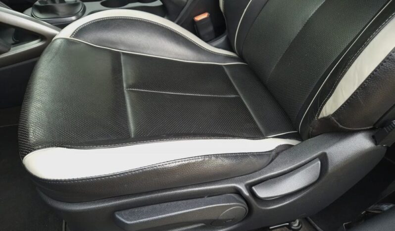 Hyundai Veloster 1.6 Turbo Matt Finish full