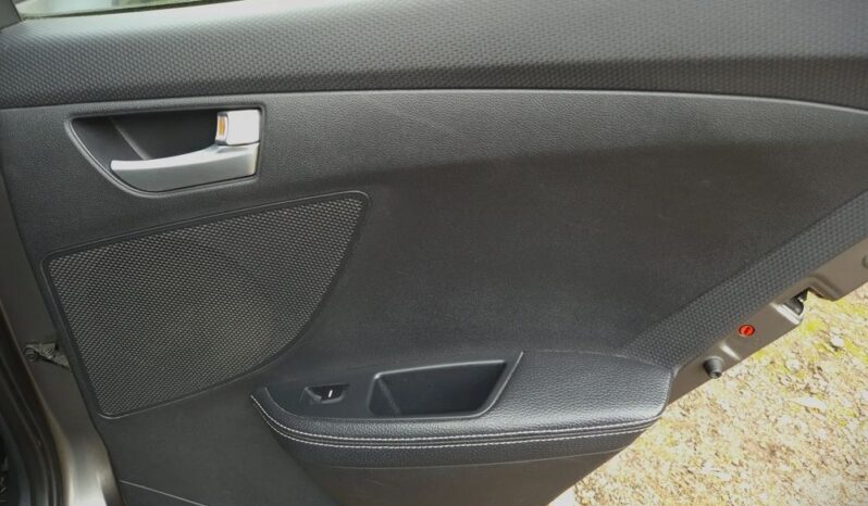 Hyundai Veloster 1.6 Turbo Matt Finish full