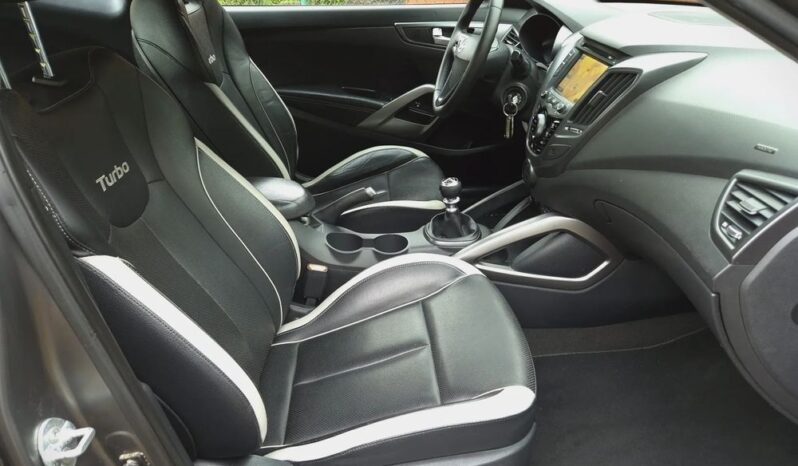 Hyundai Veloster 1.6 Turbo Matt Finish full