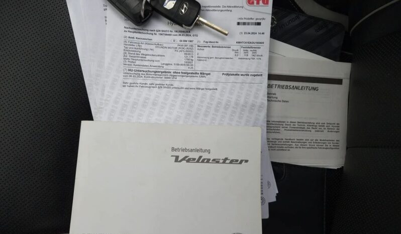 Hyundai Veloster 1.6 Turbo Matt Finish full