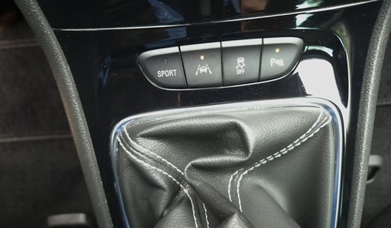 Opel Astra 1.4 Turbo Dynamic full