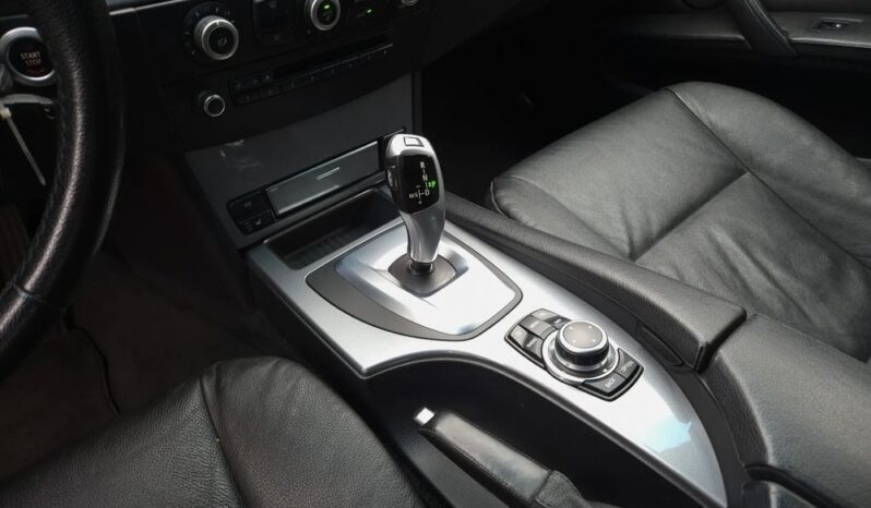 BMW Seria 5 530d Sport-Aut full