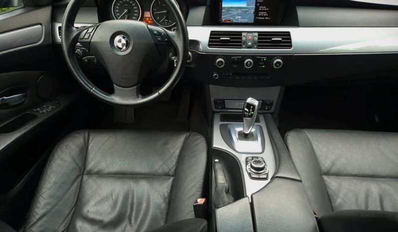 BMW Seria 5 530d Sport-Aut full