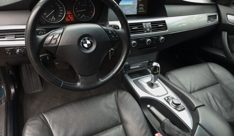 BMW Seria 5 530d Sport-Aut full