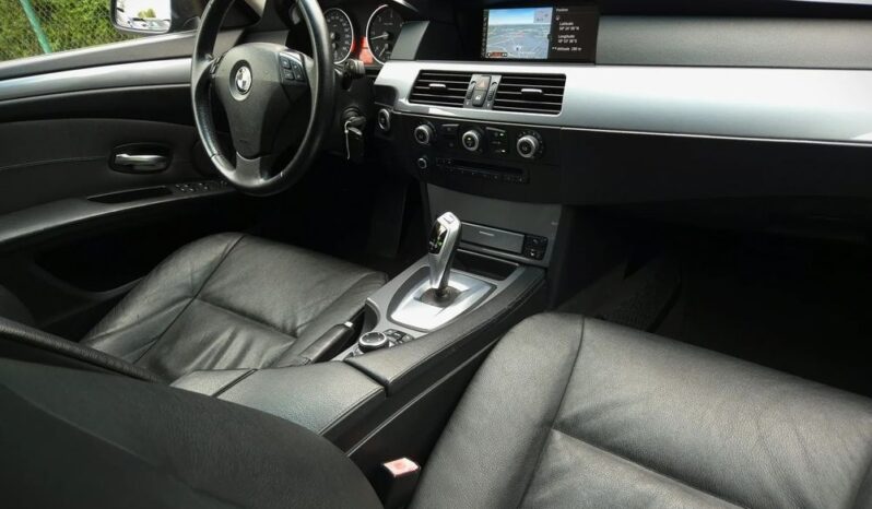 BMW Seria 5 530d Sport-Aut full