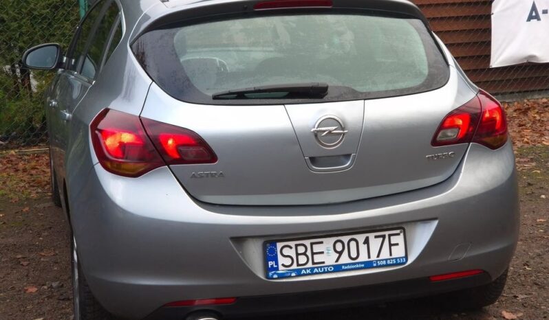 Opel Astra COSMO Serwisowana Pół Skóra Klimatronik Bluetooth Tempomat GWARANCJA full
