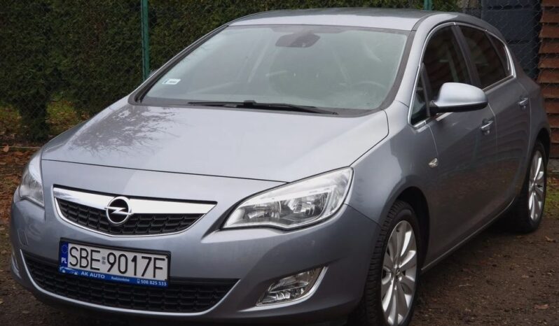 Opel Astra COSMO Serwisowana Pół Skóra Klimatronik Bluetooth Tempomat GWARANCJA full
