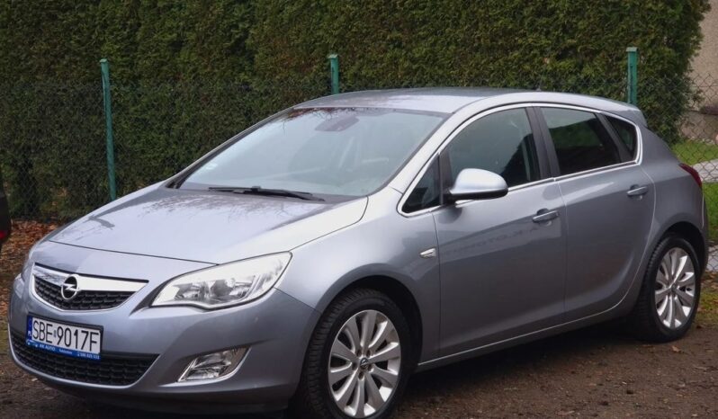 Opel Astra COSMO Serwisowana Pół Skóra Klimatronik Bluetooth Tempomat GWARANCJA full