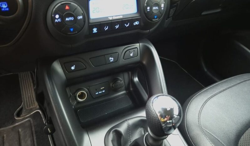Hyundai ix35 Xenon 2xLED Nawigacja Kamera Pół Skóra 4xGrzane Fotele GWARANCJA full