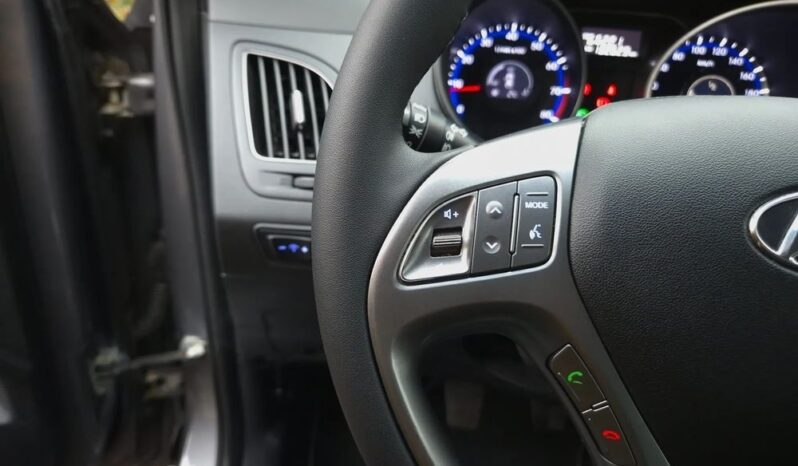 Hyundai ix35 Xenon 2xLED Nawigacja Kamera Pół Skóra 4xGrzane Fotele GWARANCJA full