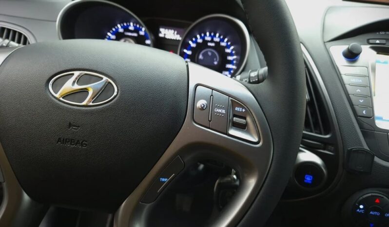 Hyundai ix35 Xenon 2xLED Nawigacja Kamera Pół Skóra 4xGrzane Fotele GWARANCJA full