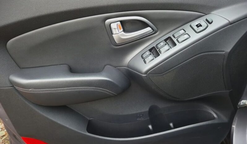 Hyundai ix35 Xenon 2xLED Nawigacja Kamera Pół Skóra 4xGrzane Fotele GWARANCJA full