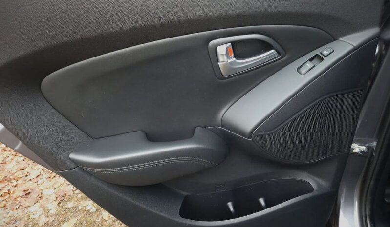 Hyundai ix35 Xenon 2xLED Nawigacja Kamera Pół Skóra 4xGrzane Fotele GWARANCJA full