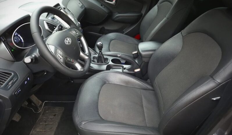 Hyundai ix35 Xenon 2xLED Nawigacja Kamera Pół Skóra 4xGrzane Fotele GWARANCJA full