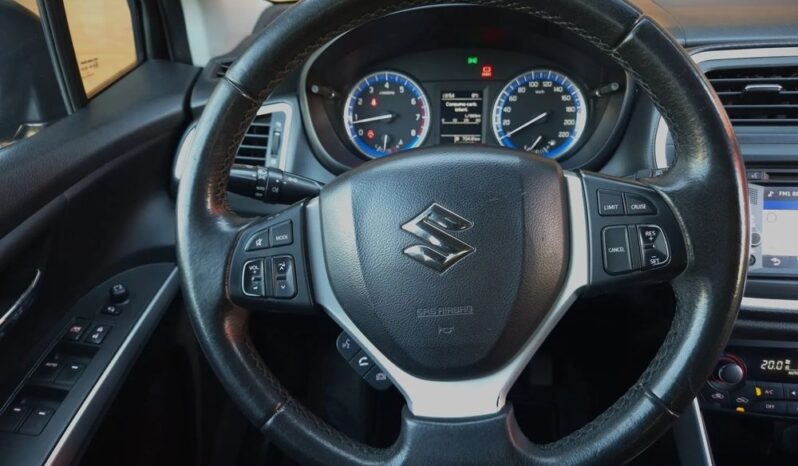 Suzuki SX4 S-Cross Bezwypadkowy Xenon Nawigacja Kamera cofania Keyless Czujniki full