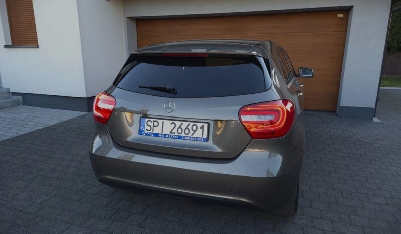 Mercedes-Benz Klasa A Bezwypadkowy Bi Xenon Pół Skóra Led Sportowe Grzane Fotele full