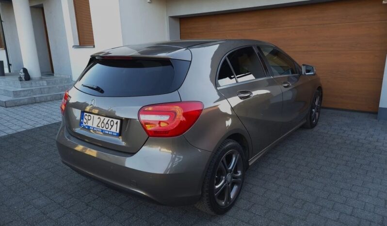 Mercedes-Benz Klasa A Bezwypadkowy Bi Xenon Pół Skóra Led Sportowe Grzane Fotele full