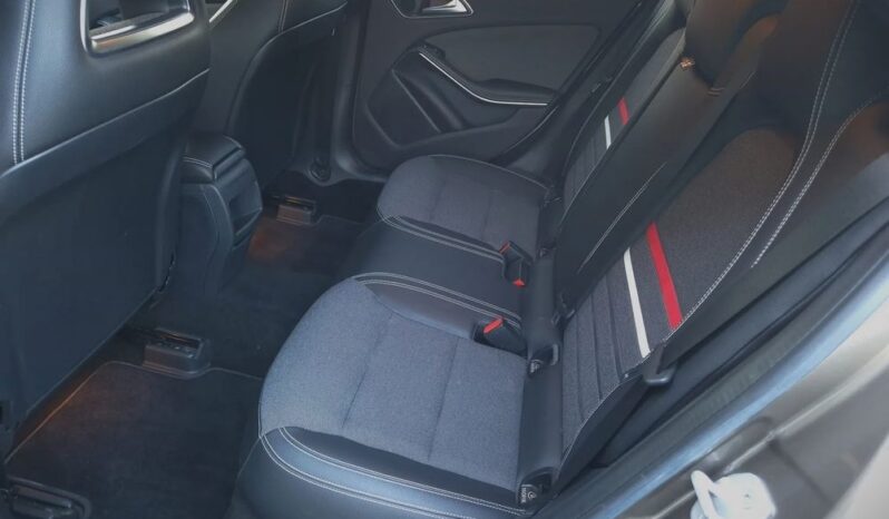 Mercedes-Benz Klasa A Bezwypadkowy Bi Xenon Pół Skóra Led Sportowe Grzane Fotele full