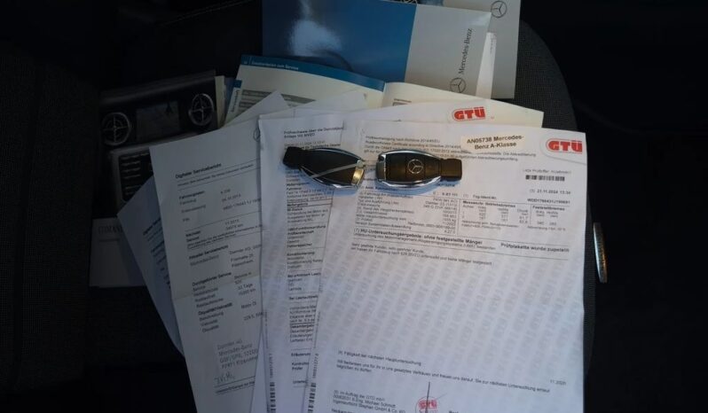 Mercedes-Benz Klasa A Bezwypadkowy Bi Xenon Pół Skóra Led Sportowe Grzane Fotele full