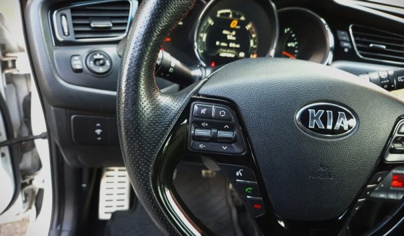 Xenon Nawi Kamera Alcantara Podgrz. Fotele/Kierownica Lakier Perła full