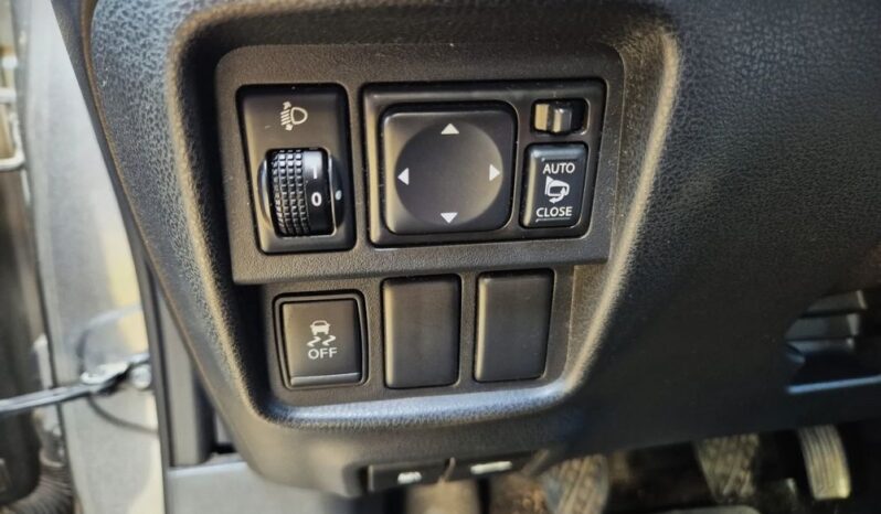 Nawigacja Kamera Cofania Klimatronik Tryby Jazdy Bluetooth GWAR. full