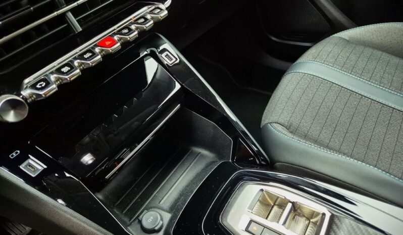 Peugeot 2008 EAT8 Serwis Światła Full Led Pół Skóra i-Cockpit 3d Vat 23 Gwarancja full