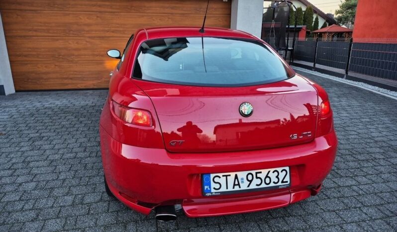 Alfa Romeo GT full