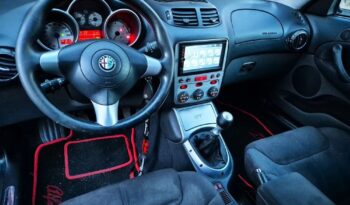 Alfa Romeo GT full