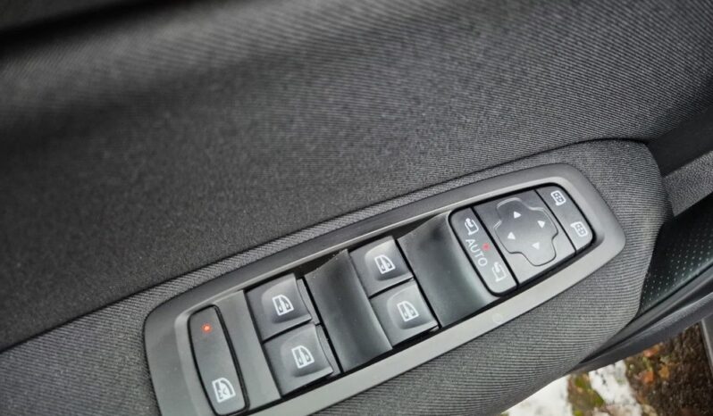 Renault Megane 1.3 Tce Limited 2x Led Nawi Klimatronik Android/Apple Czujniki GWAR full