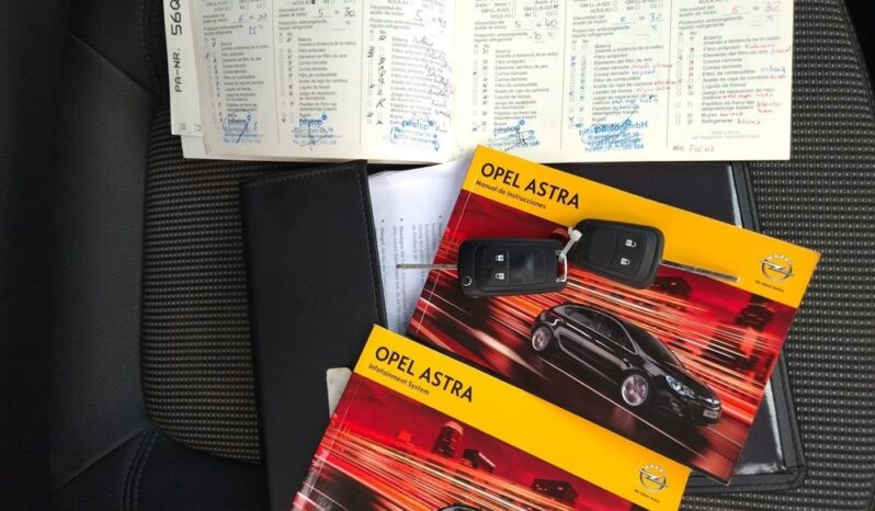 Opel Astra COSMO Serwisowana Pół Skóra Klimatronik Bluetooth Tempomat GWARANCJA full