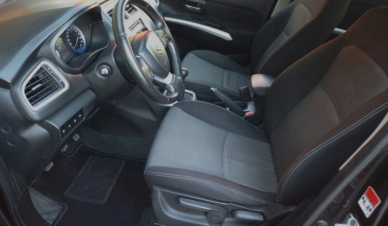 Suzuki SX4 S-Cross Bezwypadkowy Xenon Nawigacja Kamera cofania Keyless Czujniki full