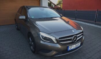 Mercedes-Benz Klasa A Bezwypadkowy Bi Xenon Pół Skóra Led Sportowe Grzane Fotele full