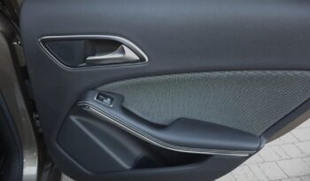 Mercedes-Benz Klasa A Bezwypadkowy Bi Xenon Pół Skóra Led Sportowe Grzane Fotele full