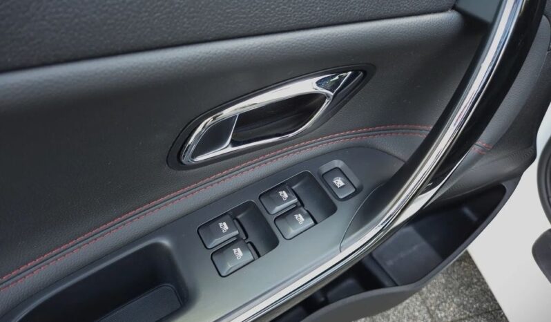 Xenon Nawi Kamera Alcantara Podgrz. Fotele/Kierownica Lakier Perła full