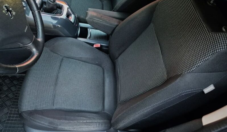 Peugeot 5008 2.0 BlueHDi Allure 7os full