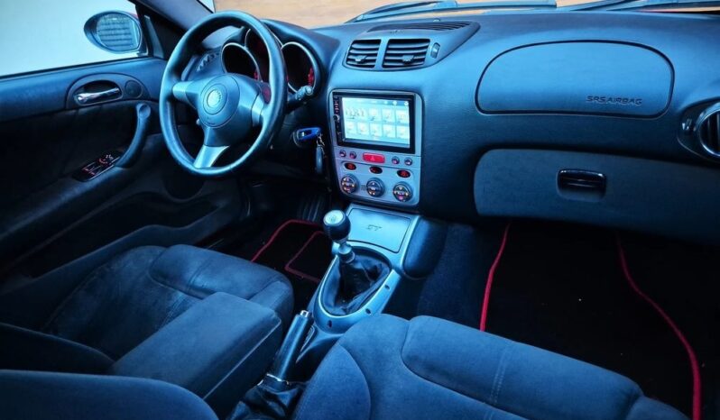 Alfa Romeo GT full
