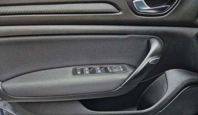 Renault Megane 1.3 Tce Limited 2x Led Nawi Klimatronik Android/Apple Czujniki GWAR full