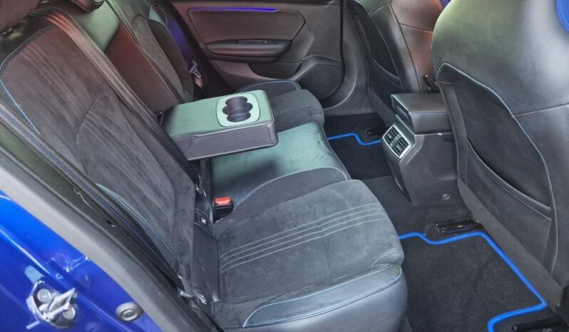 Renault Megane ENERGY TCe 205 EDC GT full