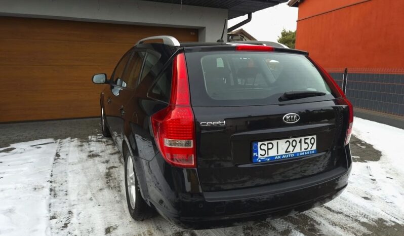 Kia Ceed full