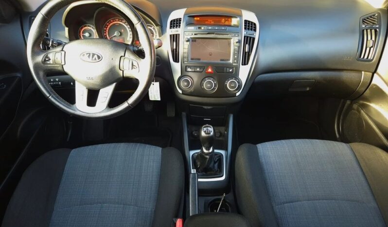Kia Ceed full