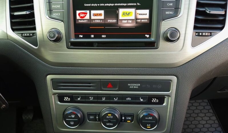 Volkswagen Golf Sportsvan Super Stan Serwis Xenon Panorama Kamera Nawi Android Apple Car full