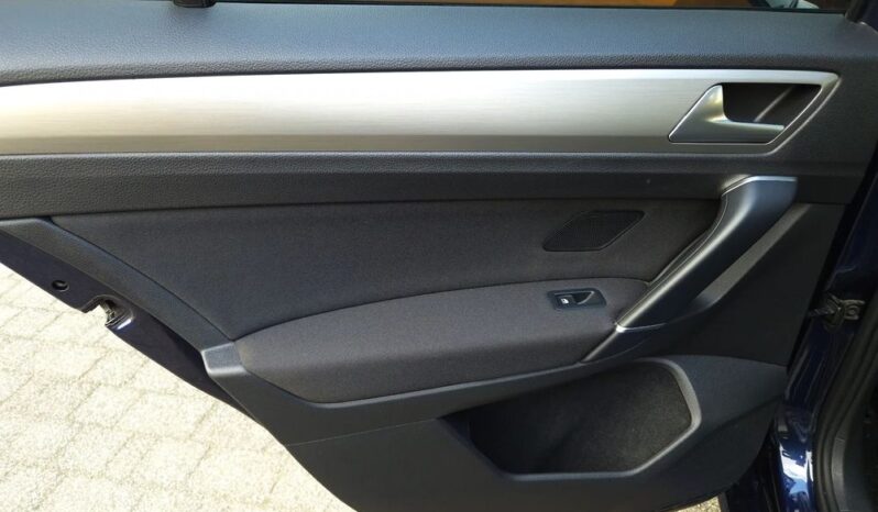 Volkswagen Golf Sportsvan Super Stan Serwis Xenon Panorama Kamera Nawi Android Apple Car full