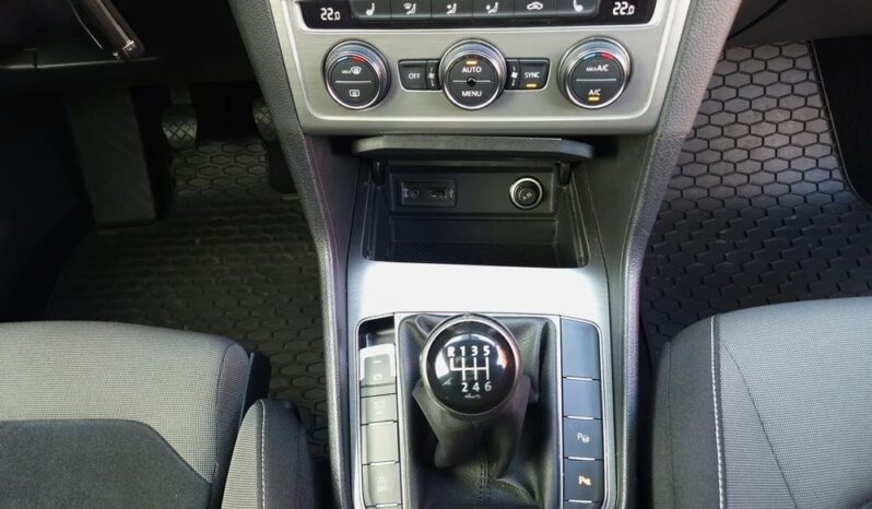 Volkswagen Golf Sportsvan Super Stan Serwis Xenon Panorama Kamera Nawi Android Apple Car full