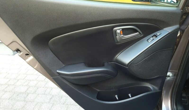 Hyundai ix35 Super Stan Nawigacja Android/Apple Led Pół skóra 4x Grzane Fotele full