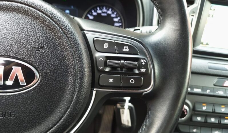 Kia Sportage 1 wł. B.D. Stan Nawigacja Kamera Grzane Fotele Znaki 2kpl. kół full