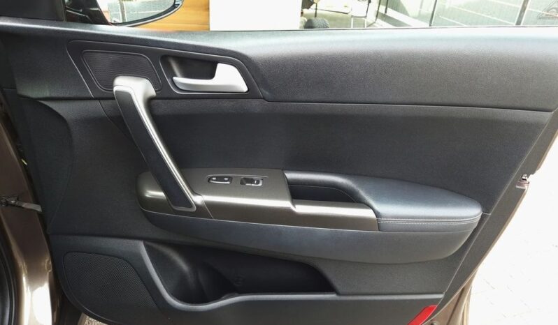 Kia Sportage 1 wł. B.D. Stan Nawigacja Kamera Grzane Fotele Znaki 2kpl. kół full