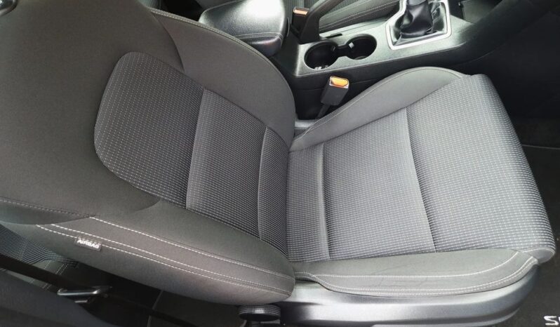 Kia Sportage 1 wł. B.D. Stan Nawigacja Kamera Grzane Fotele Znaki 2kpl. kół full