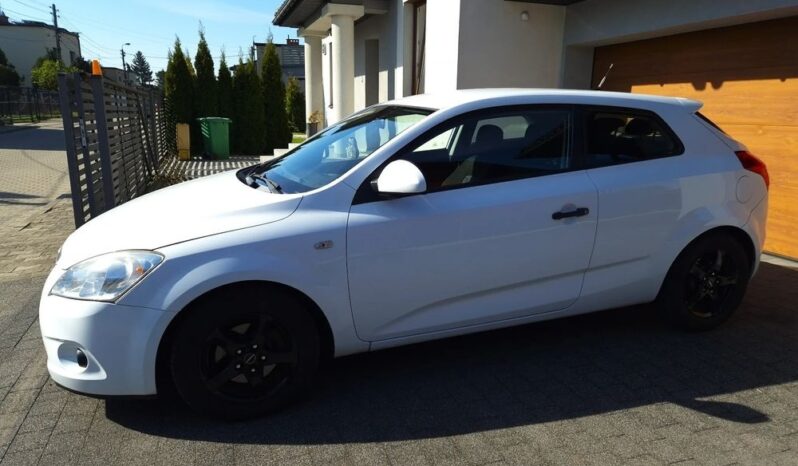 Kia ProCeed 1.6 CVVT LX full