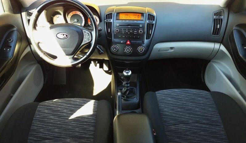 Kia ProCeed 1.6 CVVT LX full