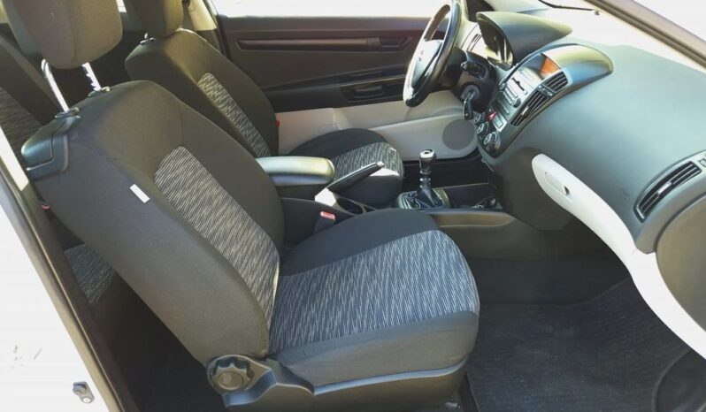 Kia ProCeed 1.6 CVVT LX full